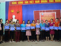 Hội LHPN huyện Hòa An ra mắt mô hình Chi hội phụ nữ thực hiện An toàn vệ sinh thực phẩm