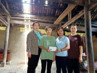 Phụ nữ Quảng Hòa hỗ trợ hội viên khắc phục hậu quả sau thiên tai