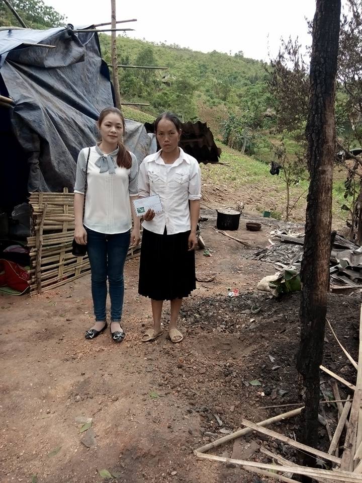 Hội LHPN huyện Bảo Lâm thăm gia đình hội viên bị hỏa hoạn