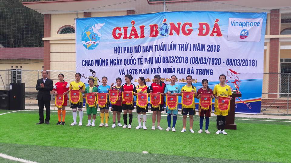 Hội LHPN xã Nam Tuấn huyện Hòa An khai mạc giải bóng đá nữ năm 2018