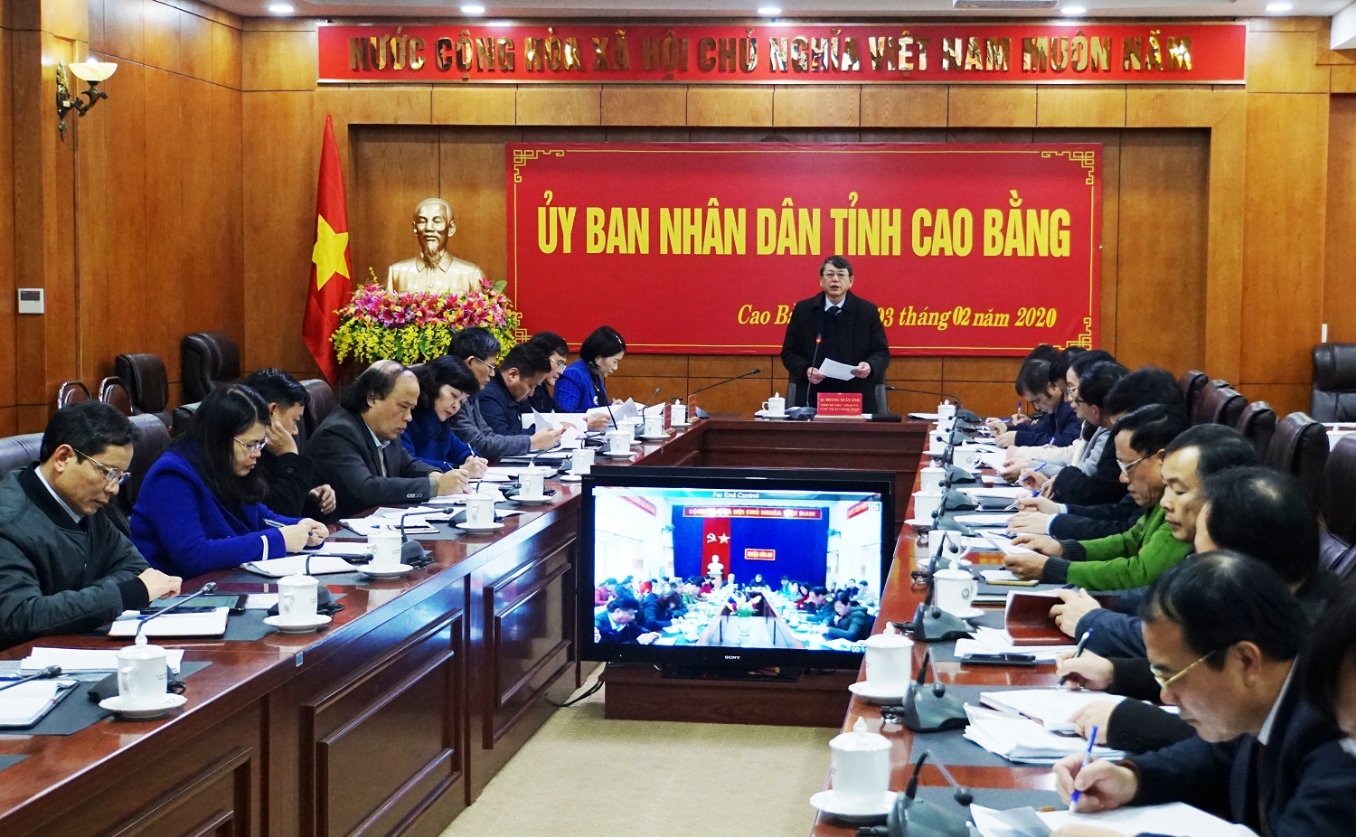Đ/c Hoàng Xuân Ánh - Phó Bí thư Tỉnh ủy, Chủ tịch UBND tỉnh phát biểu kết luận Hội nghị