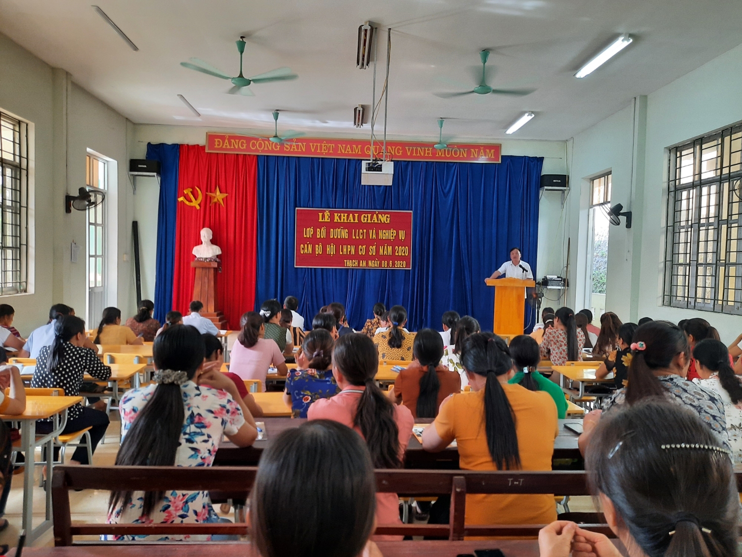 Hội LHPN huyện Thạch An mở lớp Bồi dưỡng lý luận  chính trị và nghiệp vụ cán bộ Hội Phụ nữ cơ sở năm 2020
