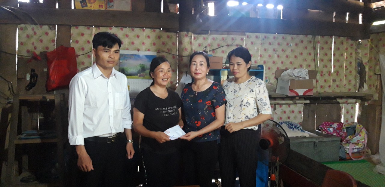 Hội LHPN Thành phố Cao Bằng  hỗ trợ “ Mái ấm tình thương” cho hội viên phụ nữ nghèo