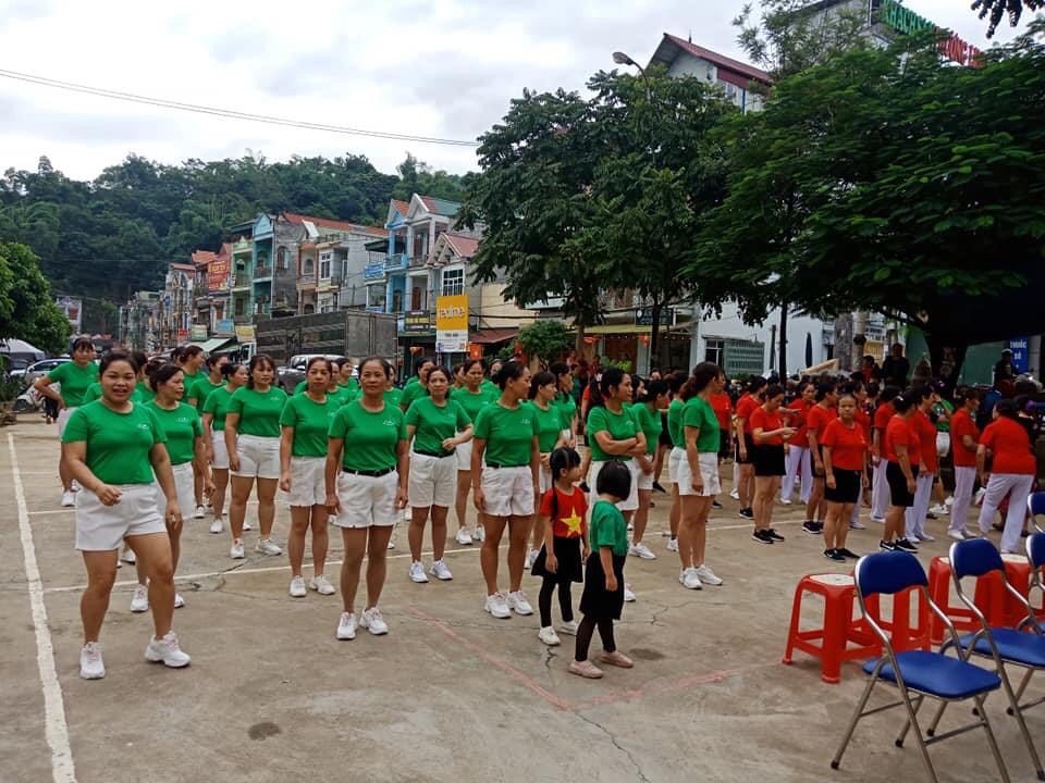 Sôi nổi các phong trào dân vũ, thể thao rèn luyện sức khỏe  trên địa bàn thị trấn Bảo Lạc