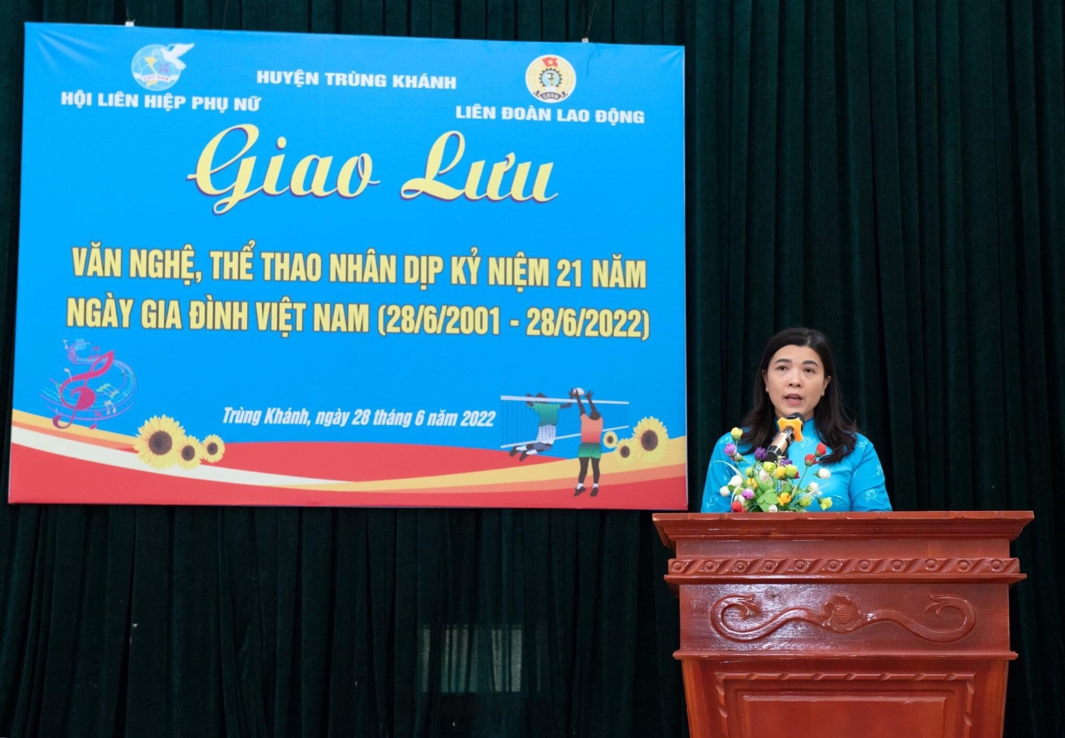 Hội LHPN huyện Trùng Khánh phối hợp tổ chức các hoạt động giao lưu văn nghệ, thể thao kỷ niệm 21 năm Ngày gia đình Việt Nam 28/6