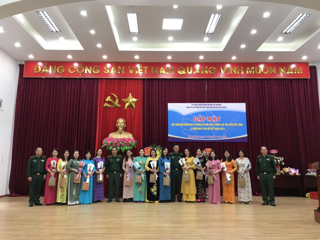 Ban vì sự tiến bộ của Phụ nữ huyện Hà Quảng tổ chức gặp mặt nữ lãnh đạo huyện nhân dịp kỷ niệm 92 năm Ngày thành lập Hội LHPN Việt Nam