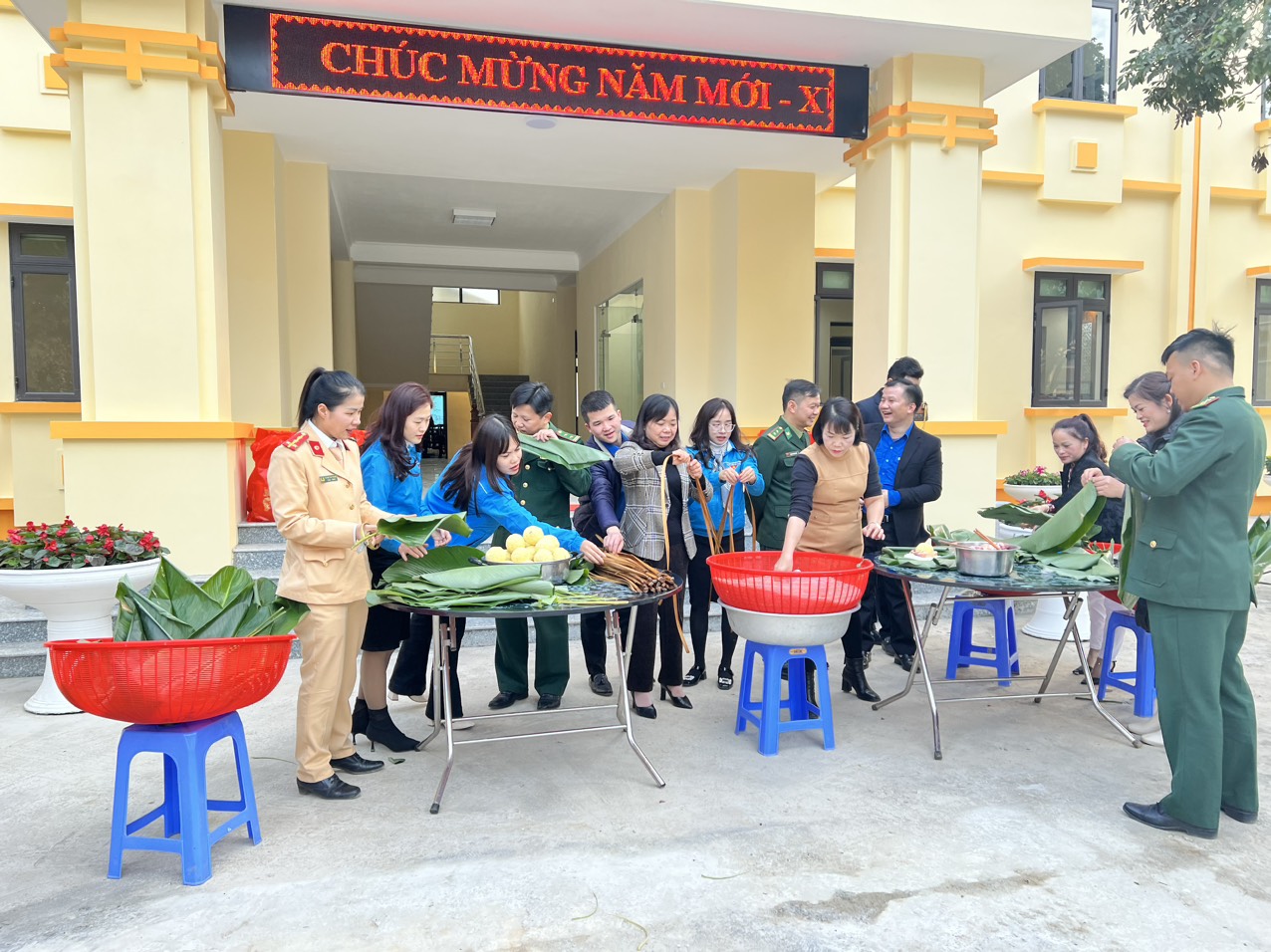 Hội LHPN huyện Quảng Hòa phối hợp tổ chức  Chương trình “Xuân Biên phòng ấm lòng dân bản” năm 2023