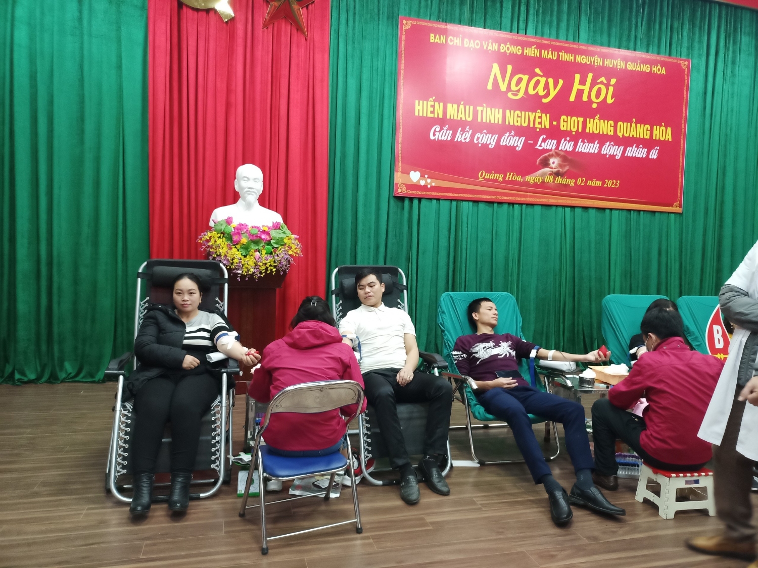 Phụ nữ huyện Quảng Hòa tham gia Ngày hội hiến máu tình nguyện năm 2023