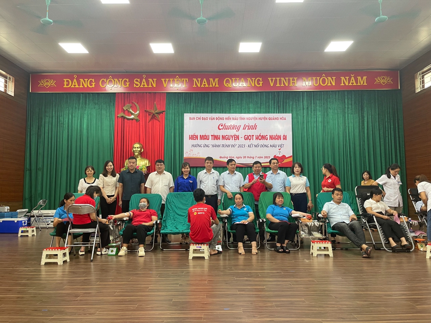 Phụ nữ Quảng Hòa tham gia Ngày hội hiến máu tình nguyện  hưởng ứng hành trình đỏ năm 2023