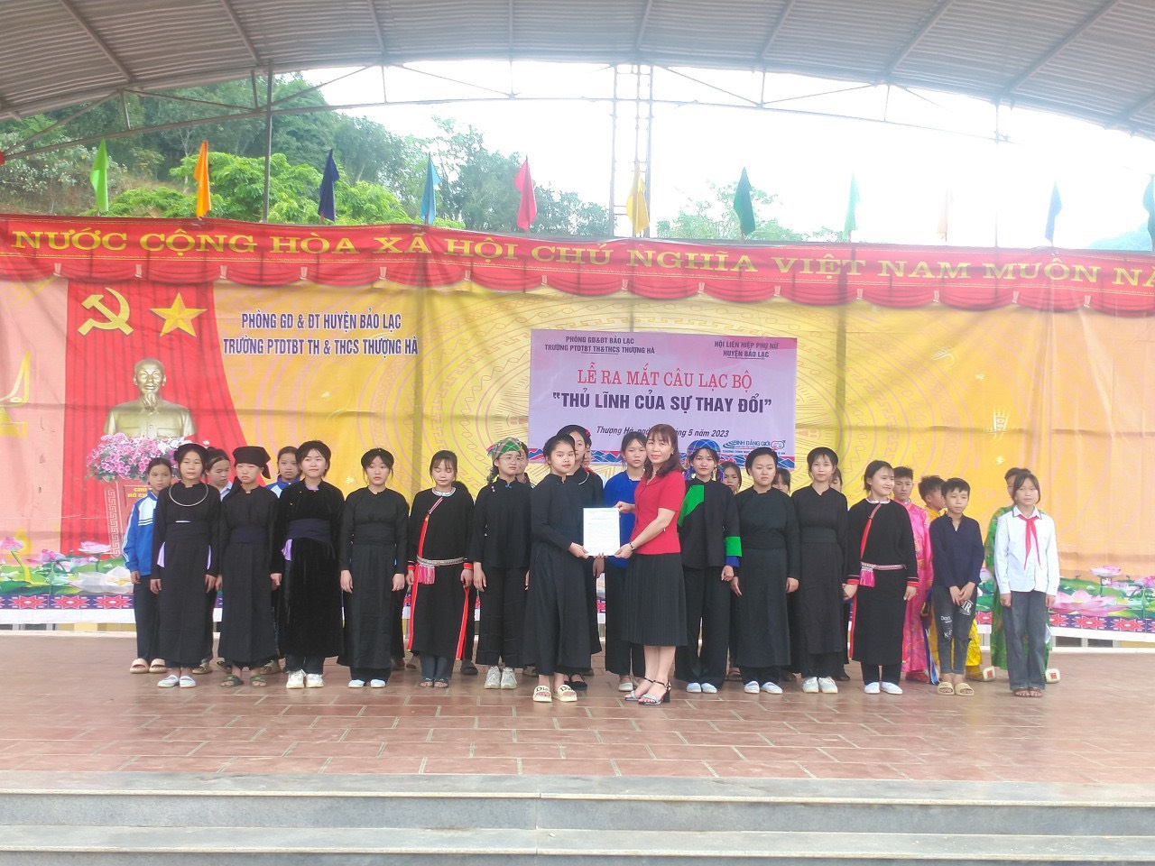 Thành lập các Câu Lạc bộ “Thủ lĩnh của sự thay đổi”  tại các Trường THCS trên địa bàn huyện Bảo Lạc