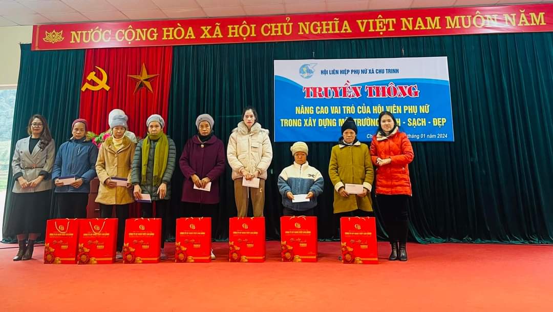 Hội LHPN xã Chu Trinh tổ chức chương trình truyền thông "Nâng cao vai trò của hội viên phụ nữ trong xây dựng môi trường Xanh – Sạch – Đẹp”