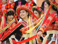 Trang phục phụ nữ dân tộc Mông tỉnh Cao Bằng
