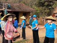 Phụ nữ Cao Bằng chung tay xóa nhà tạm, nhà dột nát bằng nhiều hoạt động thiết thực.