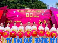 Phụ nữ Cao Bằng vui tươi phấn khởi chào mừng kỷ niệm 80 năm Cách mạng Tháng Tám và Quốc khánh 2/9.