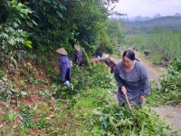 Hội viên phụ nữ tích cực ra quân tổng vệ...