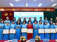 Hội LHPN tỉnh tặng Bằng khen cho 29 tập thể và 36 cá nhân có thành tích xuất sắc trong phong trào thi đua và nhiệm vụ công tác Hội năm 2025.