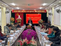 Đoàn kiểm tra, giám sát làm việc tại xã Tĩnh Túc.