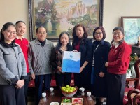 Hội LHPN tỉnh thăm, chúc Tết các đồng...