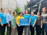 Phụ nữ phường Tân Giang thực hiện 05...