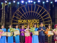 Hội LHPN tỉnh Cao Bằng biểu dương các tập thể, cá nhân có thành tích xuất sắc trong đợt thi đua cao điểm chào mừng Đại hội đại biểu Phụ nữ toàn quốc lần thứ XIV.