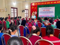 Hội nghị tuyên truyền tại xóm Thượng Thôn, xã Lũng Nặm.