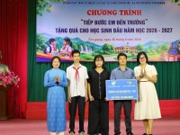 Các cấp Hội phụ nữ Cao Bằng tiếp bước em...