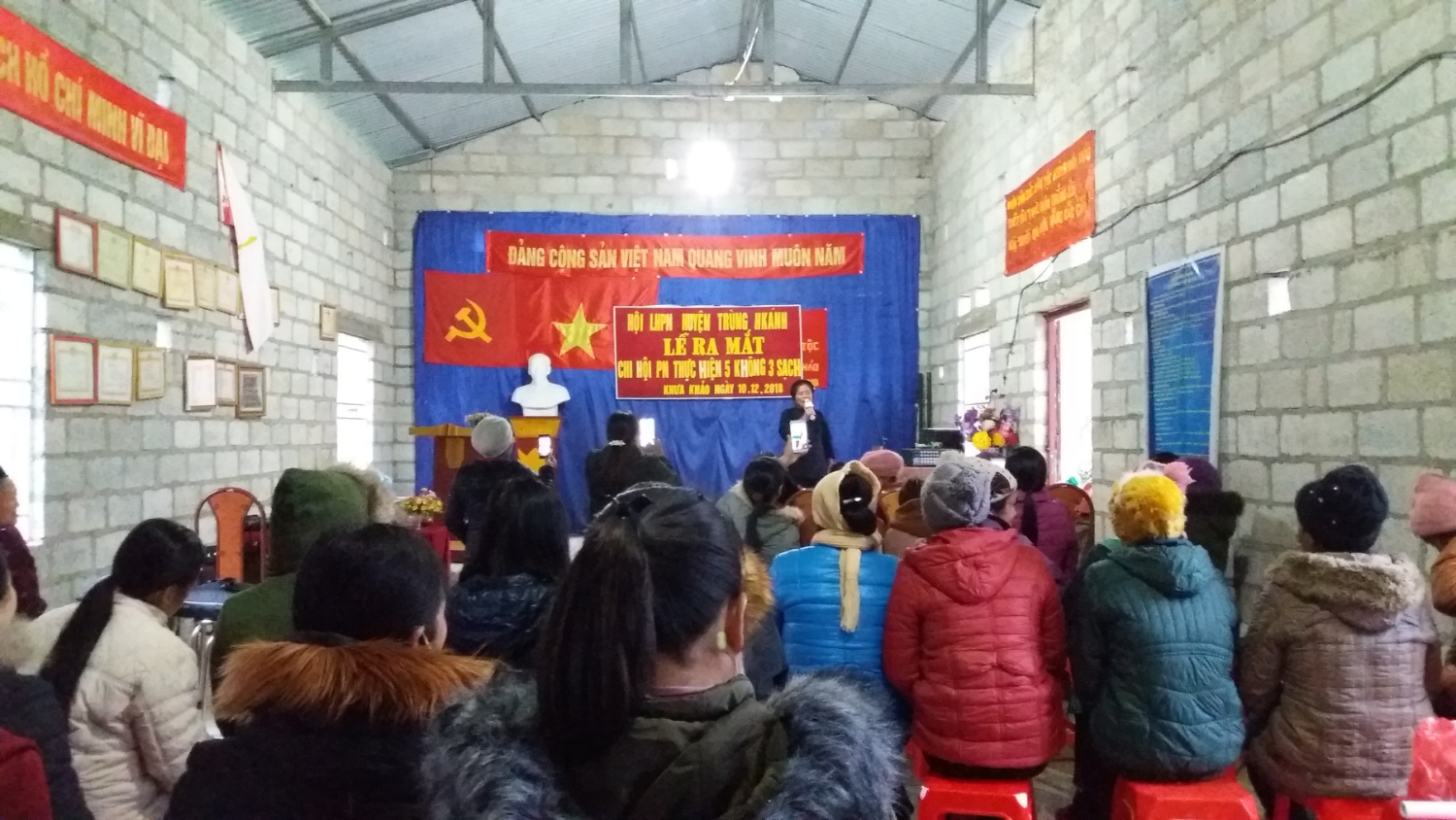 Hội LHPN  huyện Trùng Khánh ra mắt mô hình “Chi hội phụ nữ 5 không, 3 sạch, xây dựng nông thôn mới”