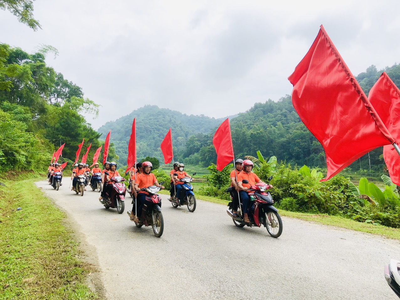 Hội Liên hiệp Phụ nữ huyện Hòa An tổ chức ra quân chiến dịch truyền thông