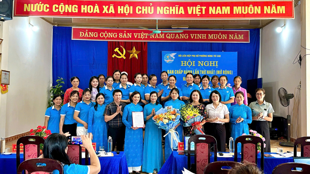 Ban Chấp hành Hội Liên hiệp phụ nữ phường Nùng Trí Cao nhiệm kỳ 2021 - 2026.