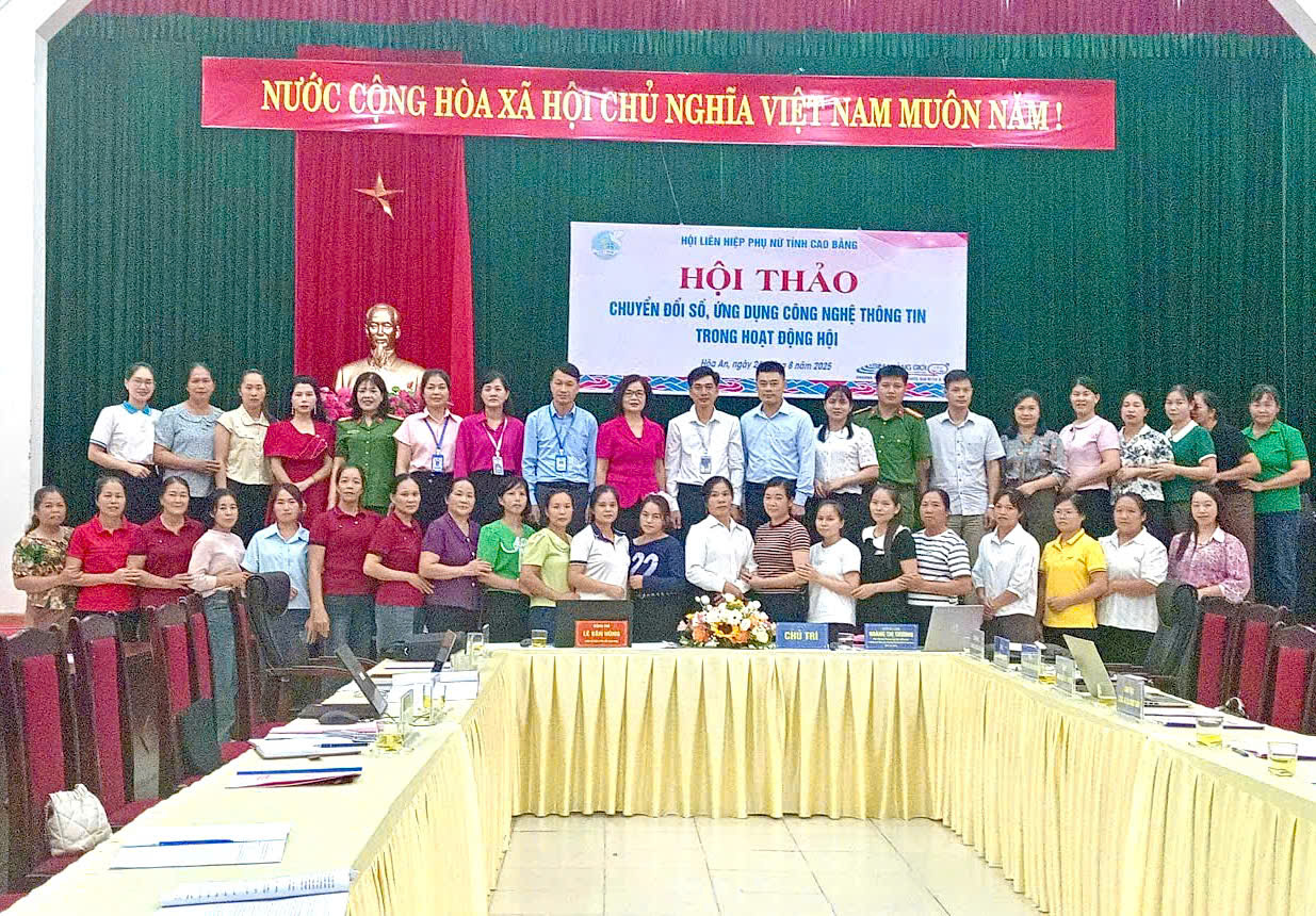 Các đại biểu tham dự Hội thảo.