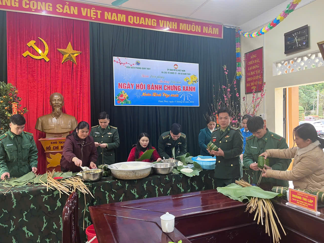 gen h hoi lien hiep phu nu xa dam thuy phoi hop voi mttq va cac to chuc doan the da to chuc hoat dong goi banh chung xanh tang don bien phong va tram dan quan tren dia ban3