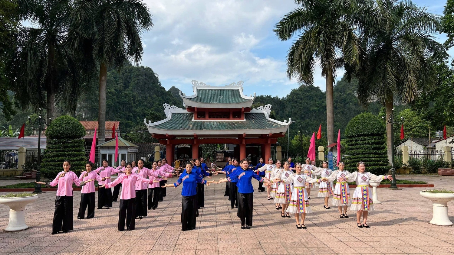 dan vu hoi lhpn xa duc long