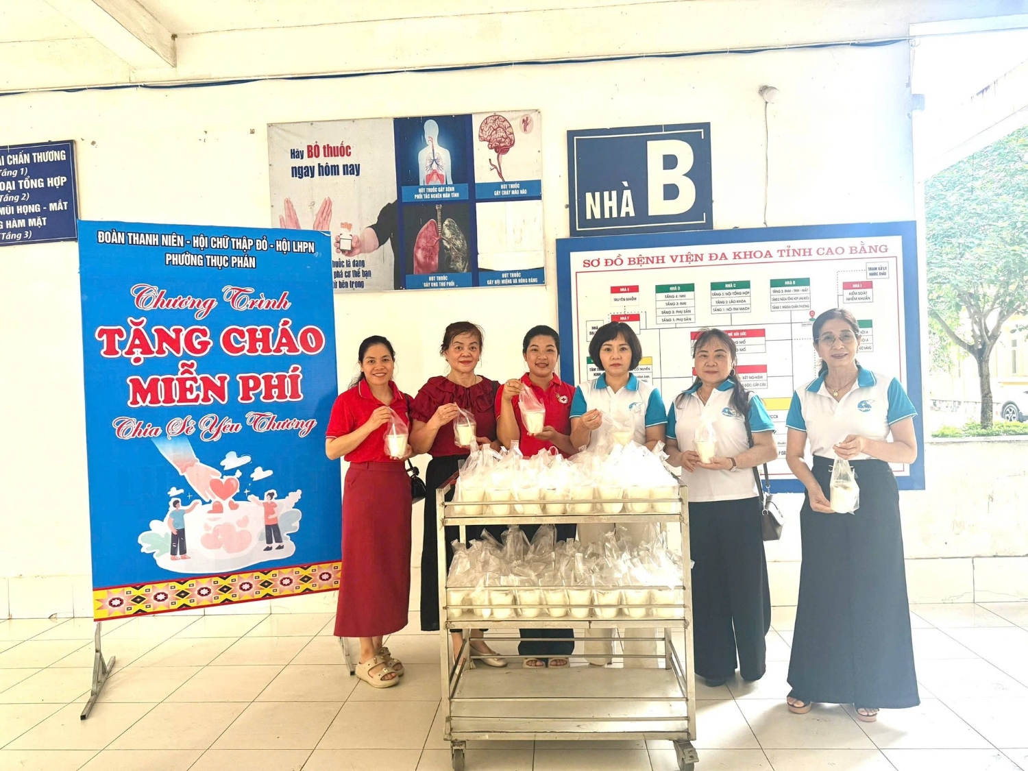 hoi lhpn phuong da phoi hop cung hoi chu thap do to chuc chuong trinh noi chao tinh thuong