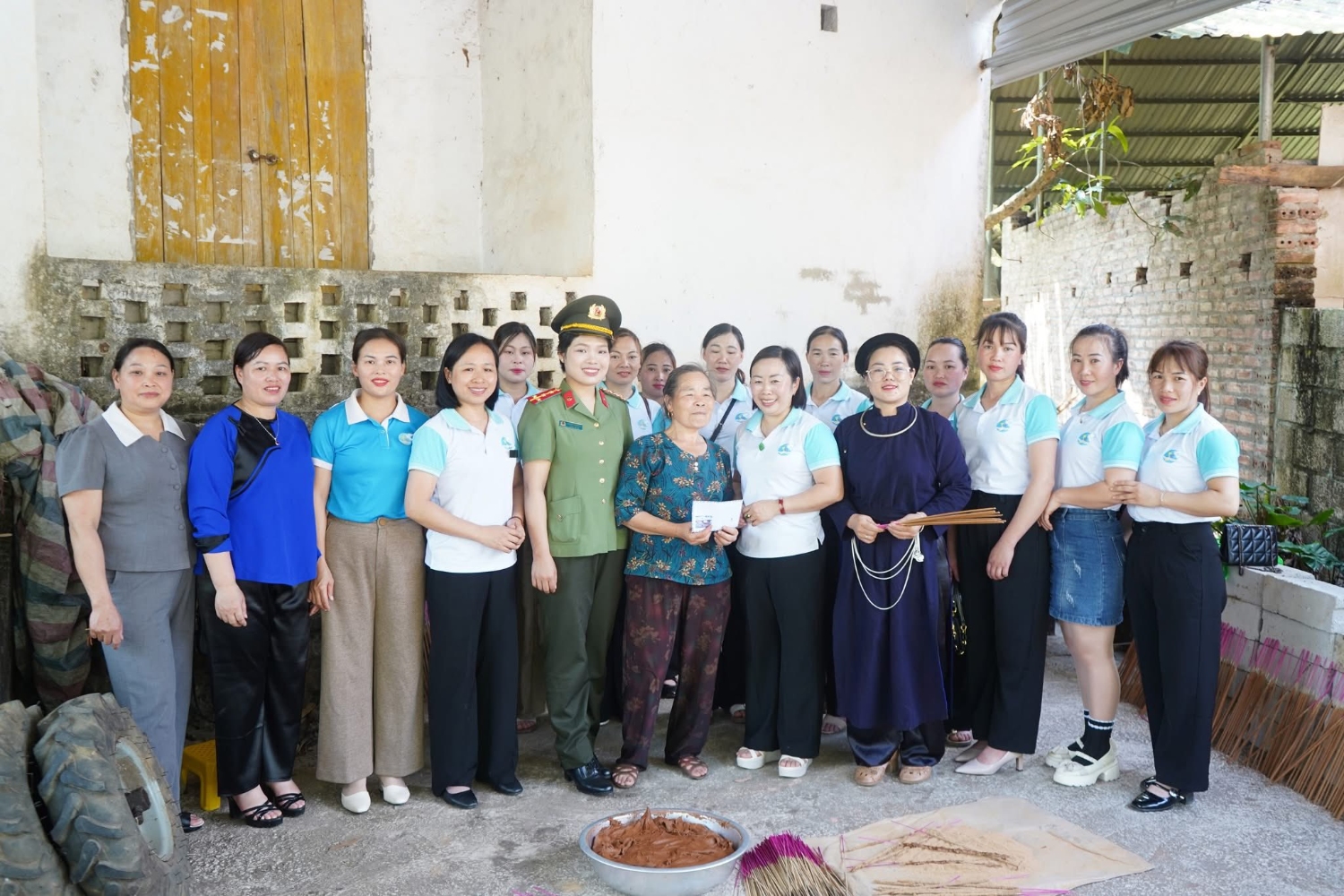 khoi thi dua so 5 15 5 8