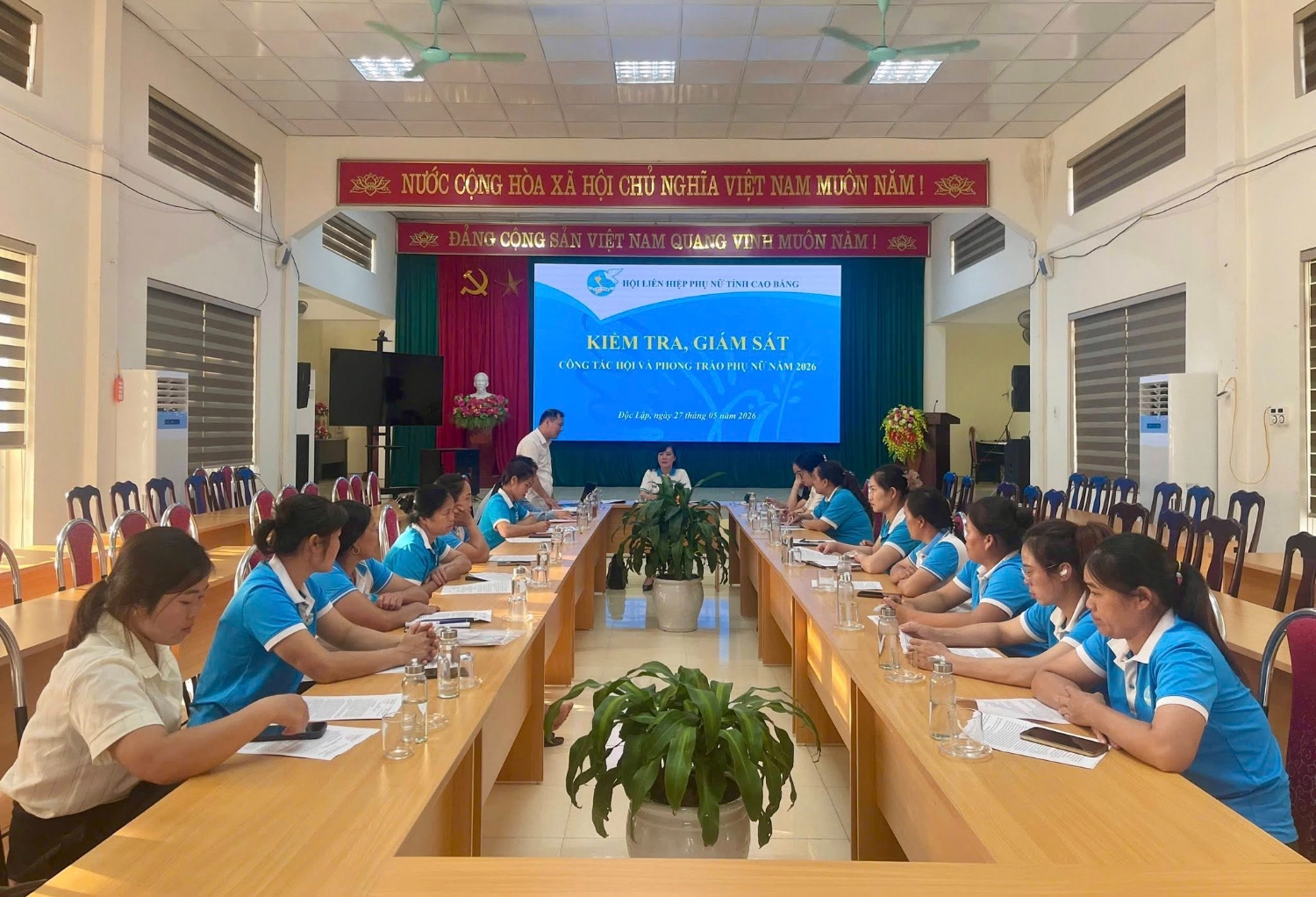 Đoàn công tác Hội LHPN tỉnh Cao Bằng đã đến kiểm tra, giám sát công tác Hội và phong trào phụ nữ năm 2026 tại xã Độc Lập.
