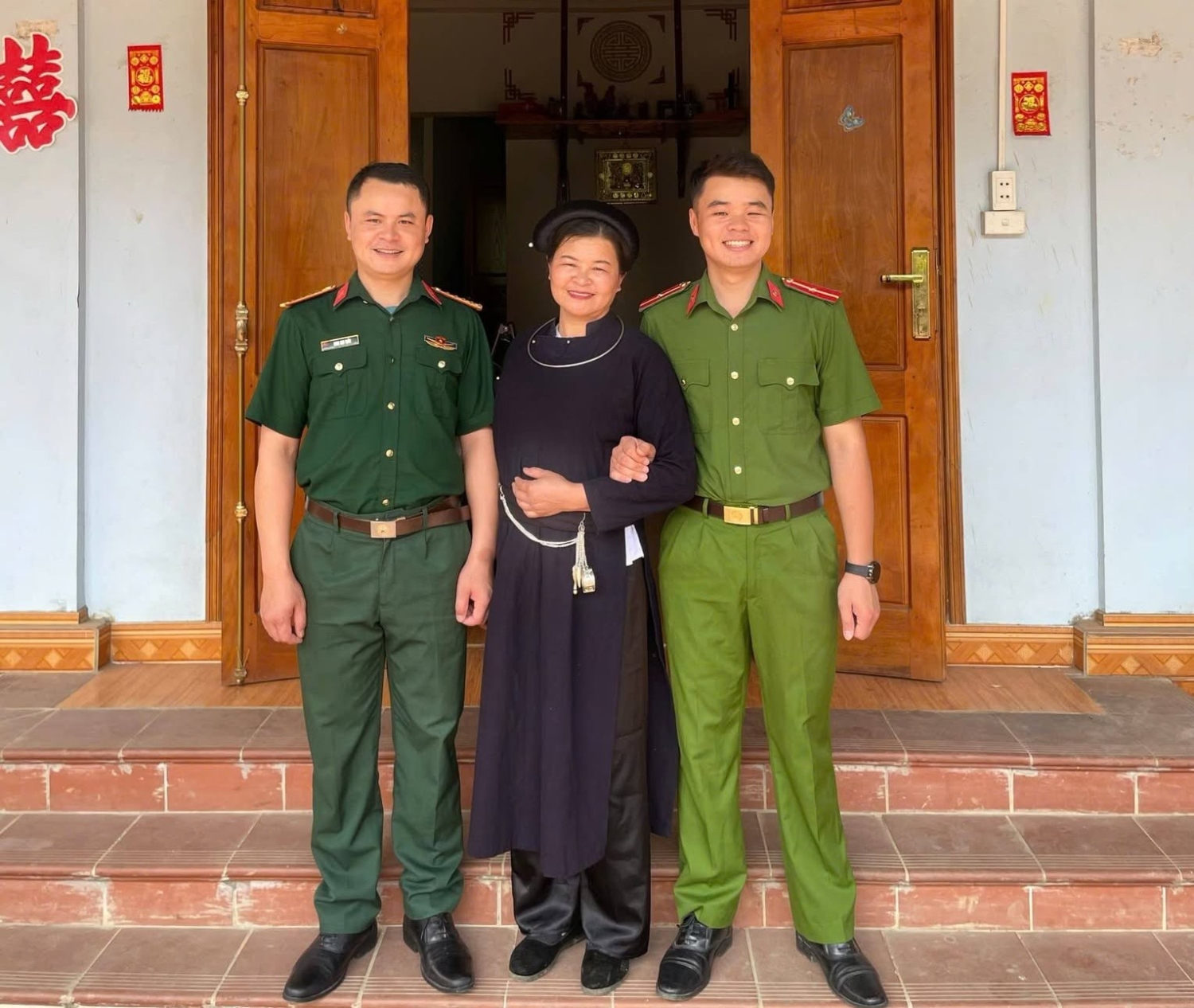 chi nong thi hue hoi vien phu nu xom bo duong xa thach an